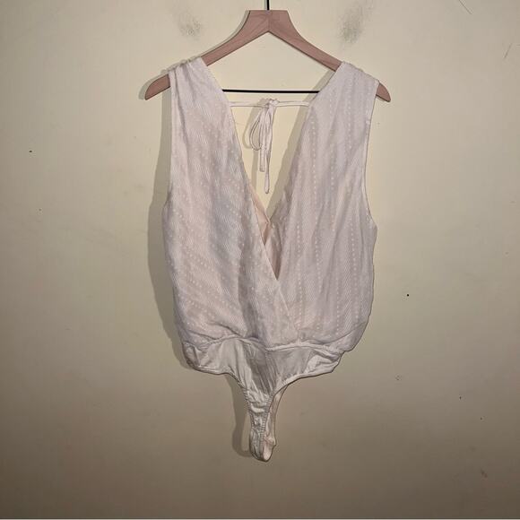 NWT LULUS Champagne colored sleeveless bodysuit XL - Picture 5 of 5